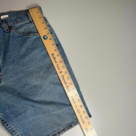 Vintage Levi’s 505 Regular Fit Denim Shorts W38 L9 Light Blue USA Made 90s - Picture 3 of 13